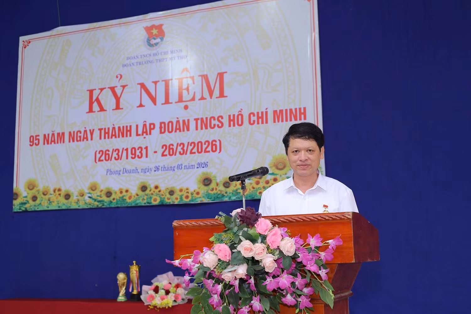 Thầy Hà Văn Hải - Hiệu trưởng Trường Trung học phổ thông Mỹ Tho (tỉnh Ninh Bình). Ảnh: website nhà trường 659794461-2183424099159971-8864361406054887988-n.jpg